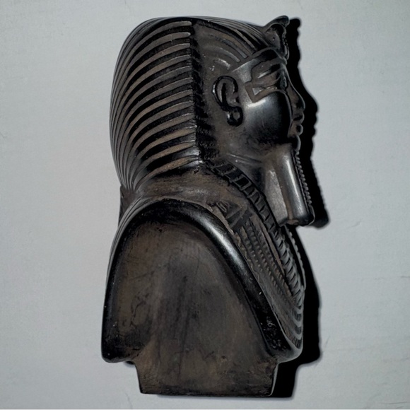 Vintage Hand Carved Egyptian Figurines: Cat + Pharaoh + Pharaoh Queen - Picture 6 of 7